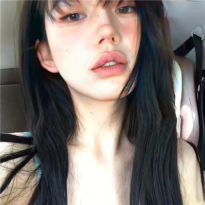 内心强大的美女白川